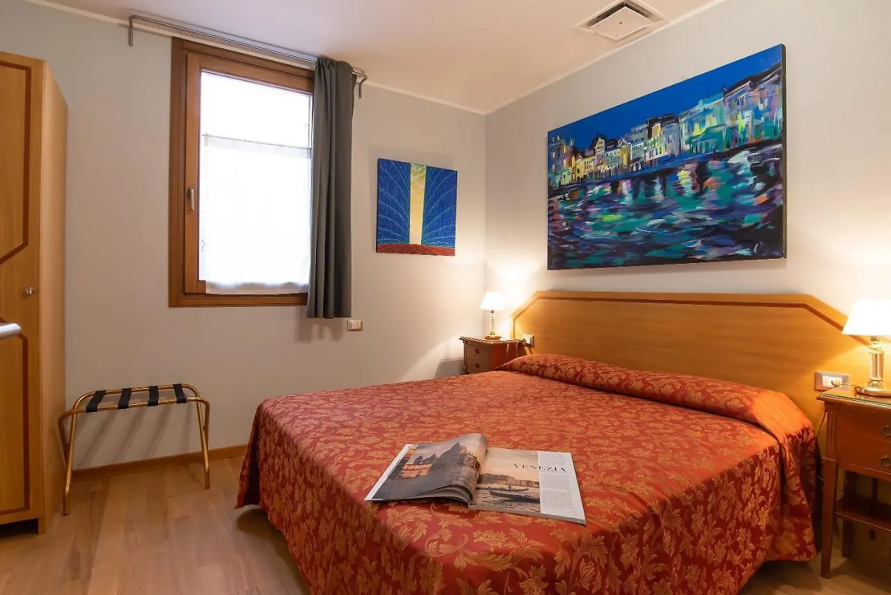 San Luca - Fenice Apartments In Venedig Italien